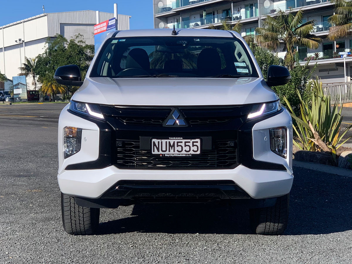 2021 Mitsubishi Triton GLSB 4WD 2.4L Diesel Turbo 6 Speed Auto