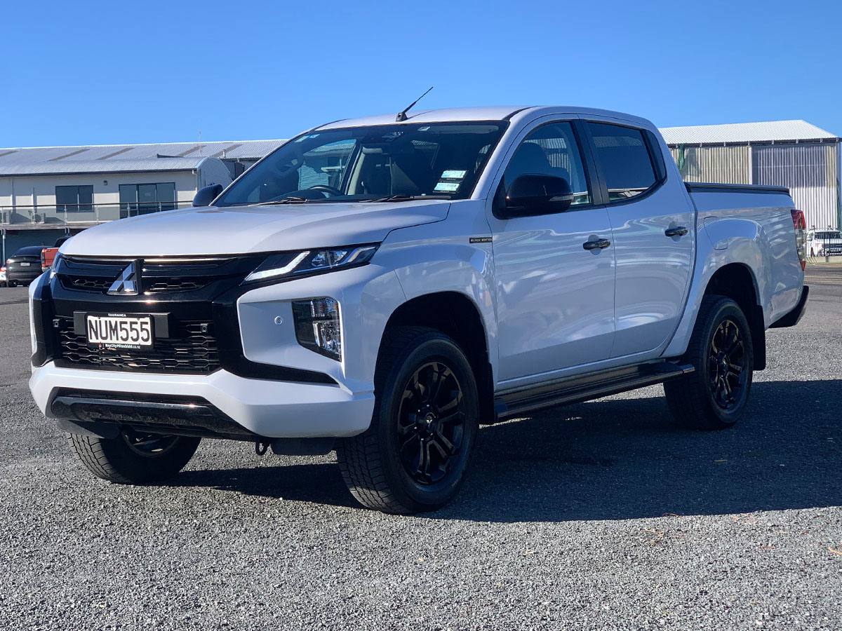 2021 Mitsubishi Triton GLSB 4WD 2.4L Diesel Turbo 6 Speed Auto