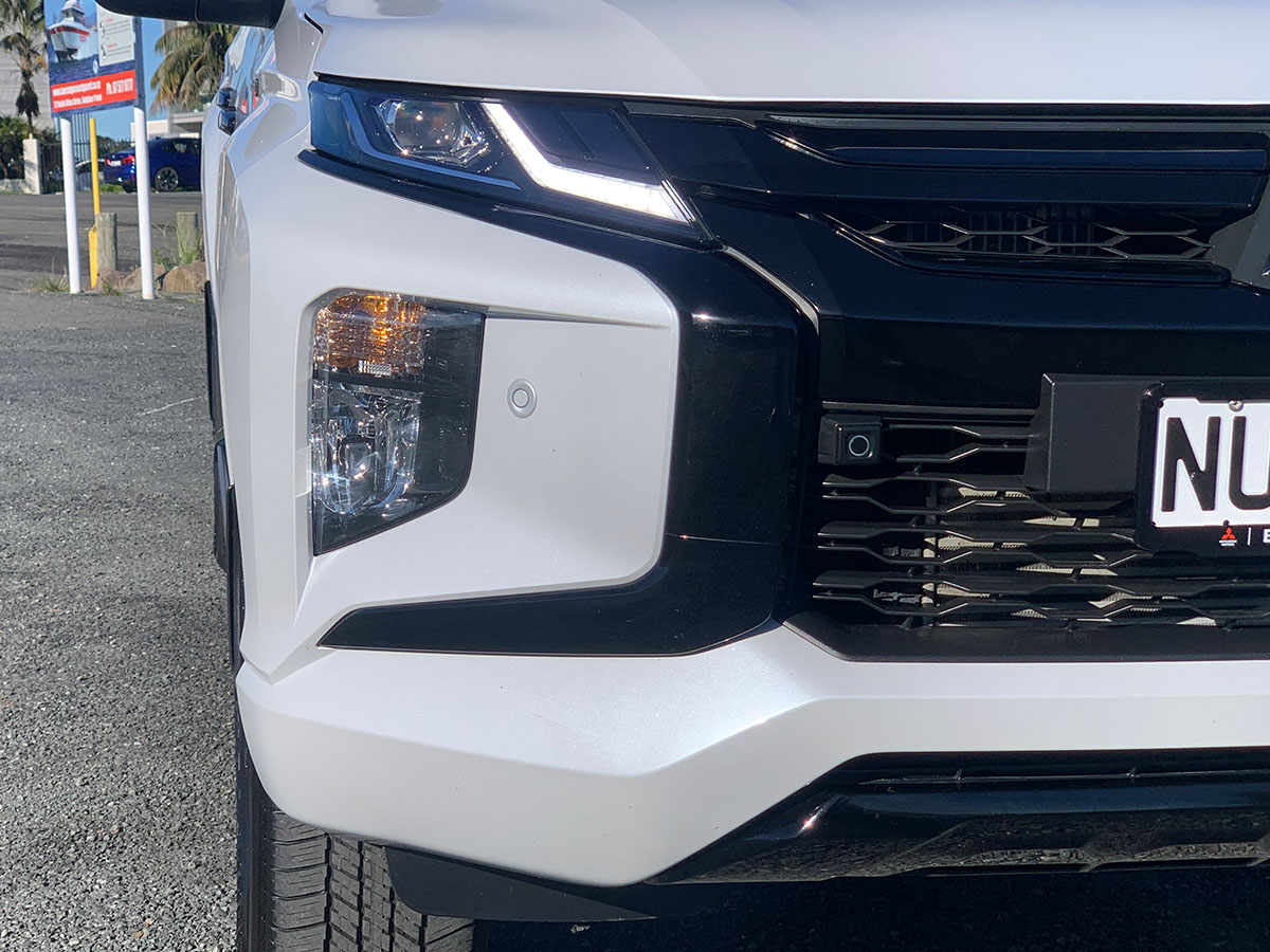 2021 Mitsubishi Triton GLSB 4WD 2.4L Diesel Turbo 6 Speed Auto