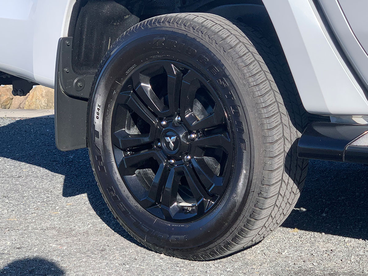 2021 Mitsubishi Triton GLSB 4WD 2.4L Diesel Turbo 6 Speed Auto