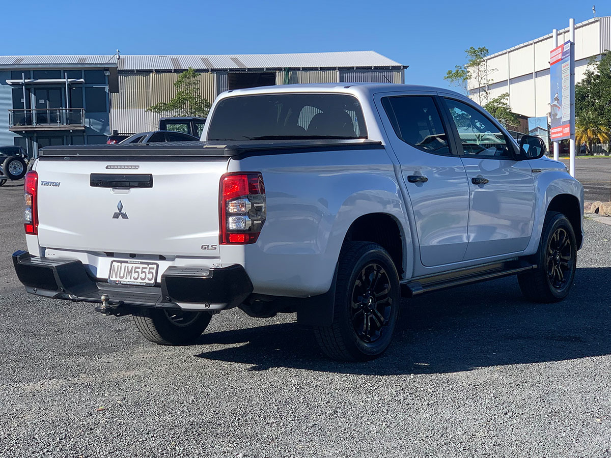 2021 Mitsubishi Triton GLSB 4WD 2.4L Diesel Turbo 6 Speed Auto