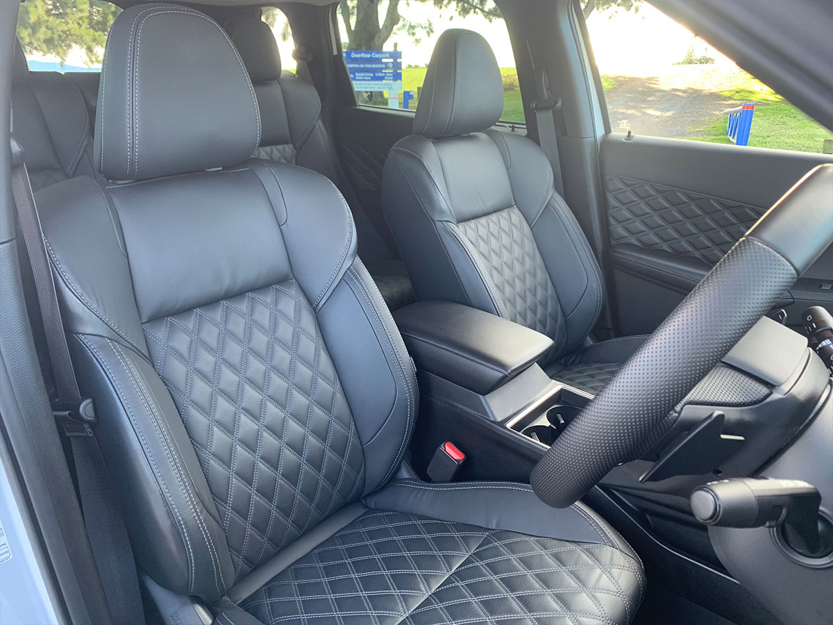 2022 Mitsubishi Outlander VRX 2WD 7 Seater 2.5L Petrol Auto