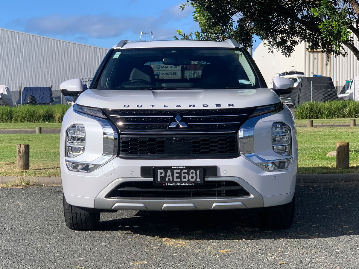 2022 Mitsubishi Outlander VRX 2WD 7 Seater 2.5L Petrol Auto