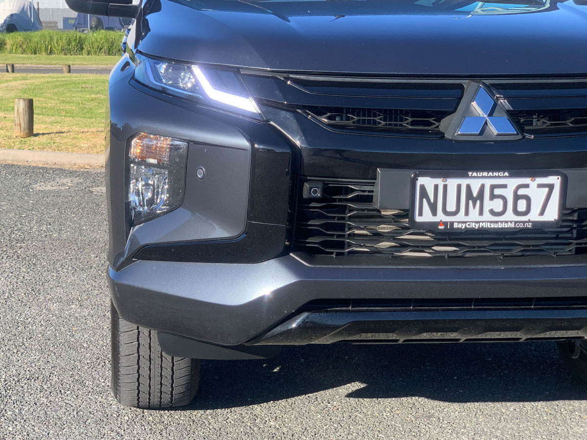 2022 Mitsubishi Triton GLSB 4WD 2.4L Diesel Turbo 6 Speed Auto