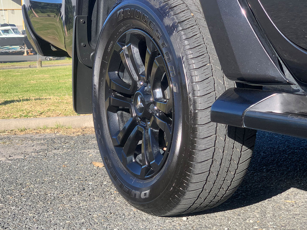 2022 Mitsubishi Triton GLSB 4WD 2.4L Diesel Turbo 6 Speed Auto