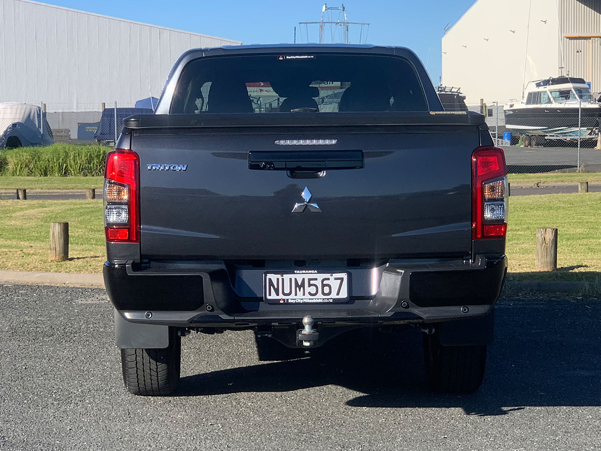 2022 Mitsubishi Triton GLSB 4WD 2.4L Diesel Turbo 6 Speed Auto
