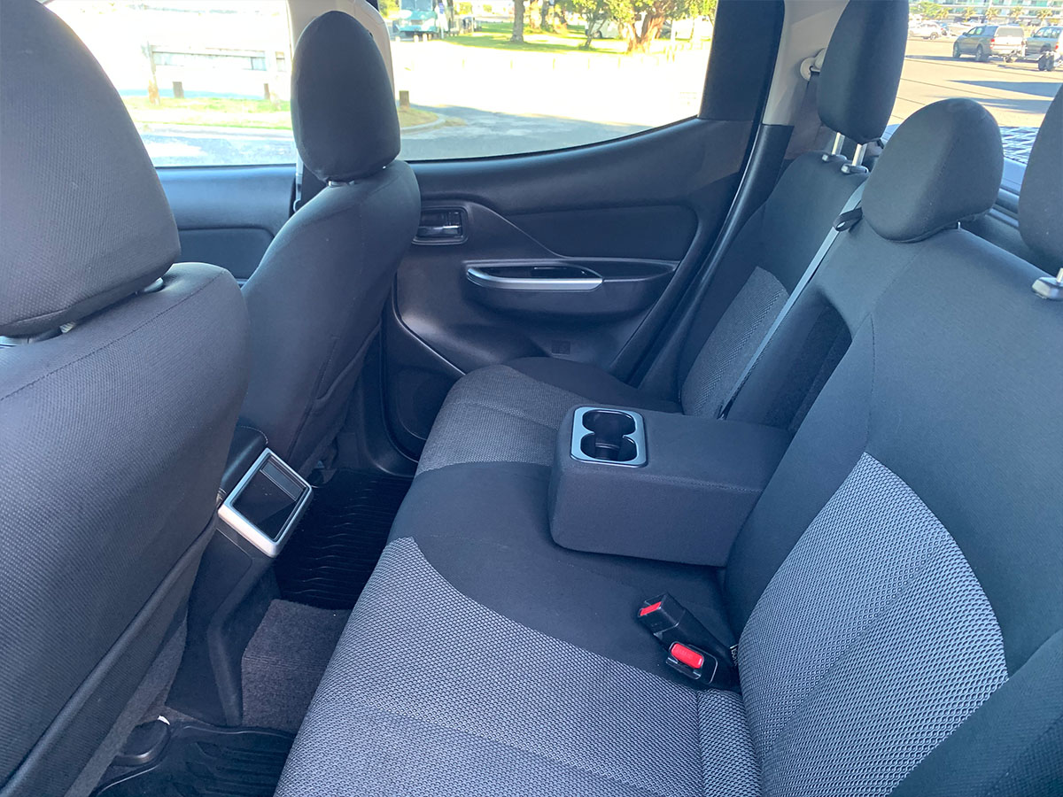 2022 Mitsubishi Triton GLSB 4WD 2.4L Diesel Turbo 6 Speed Auto