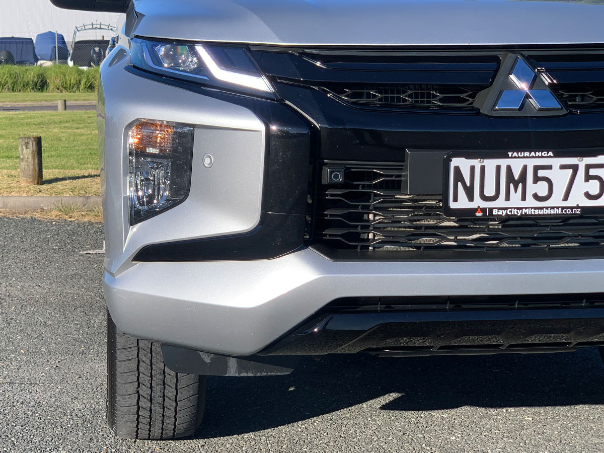 2022 Mitsubishi Triton GLSB 4WD 2.4L Diesel Turbo 6 Speed Auto