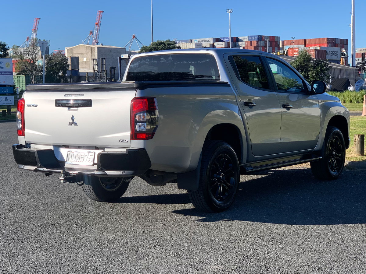 2022 Mitsubishi Triton GLSB 4WD 2.4L Diesel Turbo 6 Speed Auto