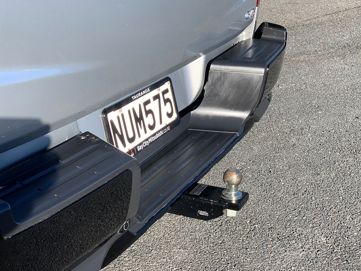 2022 Mitsubishi Triton GLSB 4WD 2.4L Diesel Turbo 6 Speed Auto