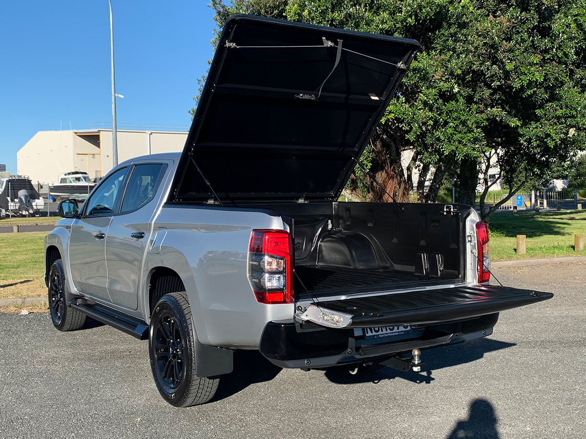 2022 Mitsubishi Triton GLSB 4WD 2.4L Diesel Turbo 6 Speed Auto