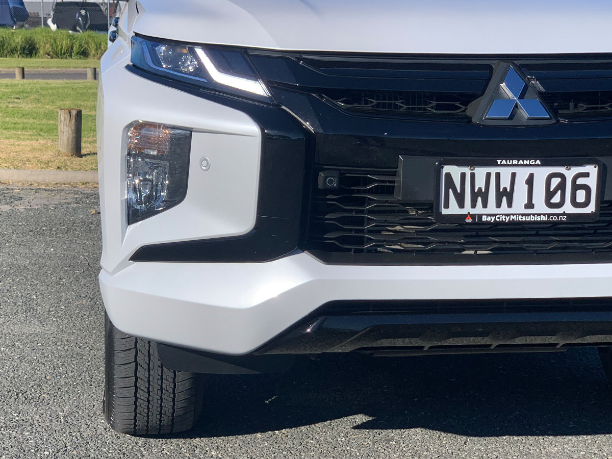 2022 Mitsubishi Triton GLSB 4WD 2.4L Diesel Turbo 6 Speed Auto