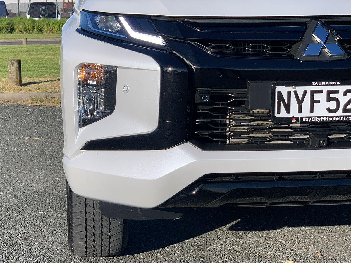 2022 Mitsubishi Triton GLSB 4WD 2.4L Diesel Turbo 6 Speed Auto