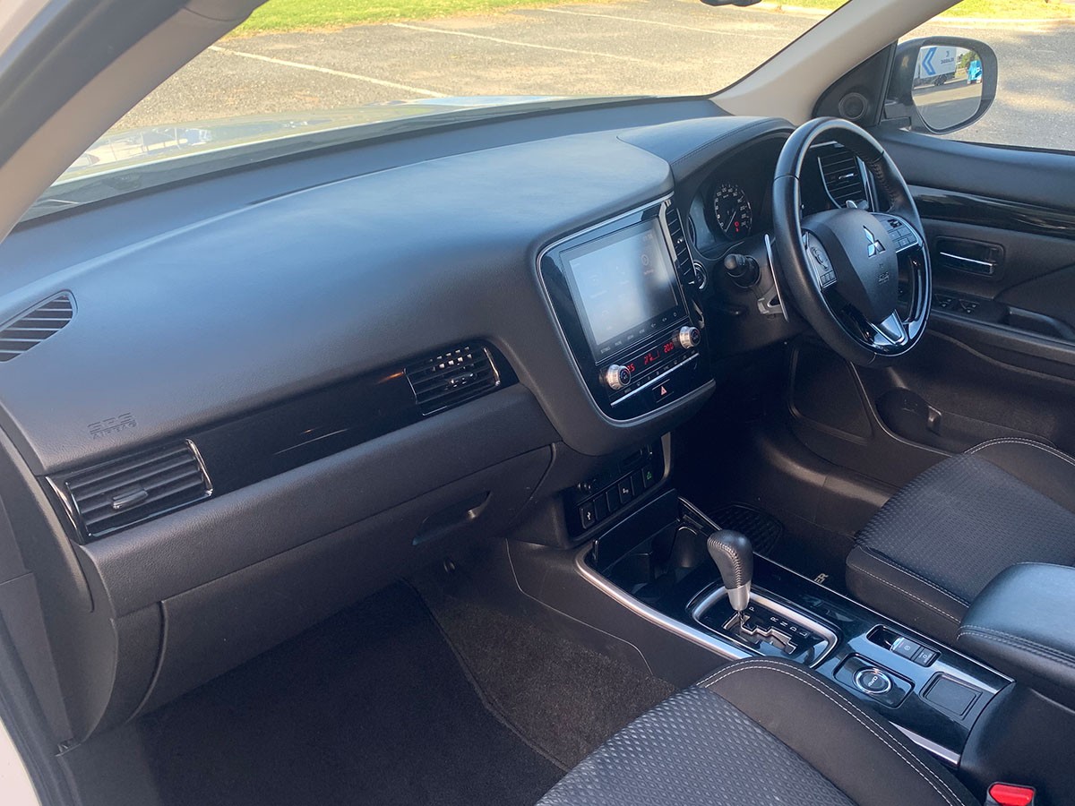 2020 Mitsubishi Outlander XLS 2.4L Petrol 4WD 7 Seater