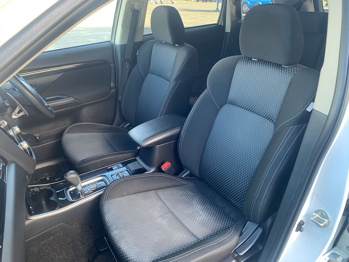 2020 Mitsubishi Outlander XLS 2.4L Petrol 4WD 7 Seater