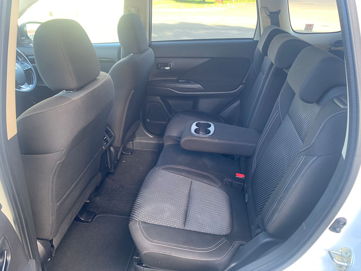 2020 Mitsubishi Outlander XLS 2.4L Petrol 4WD 7 Seater