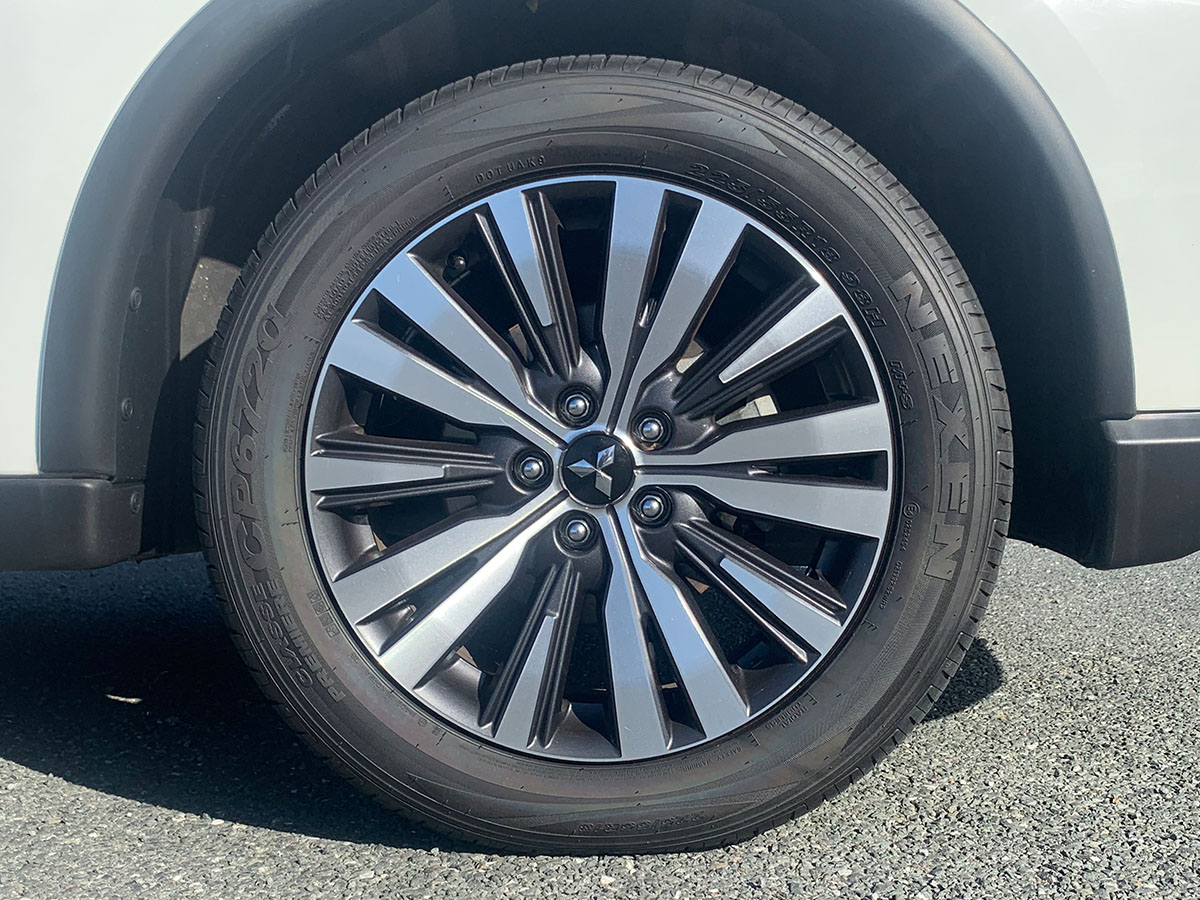 2020 Mitsubishi Outlander XLS 2.4L Petrol 4WD 7 Seater