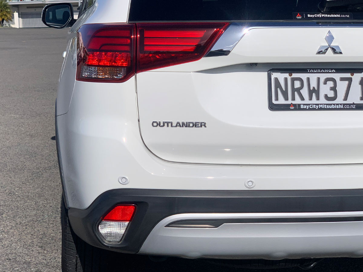 2021 Mitsubishi Outlander LS 2.4L Petrol 7 Seater Automatic