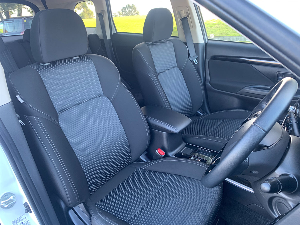 2021 Mitsubishi Outlander LS 2.4L Petrol 7 Seater Automatic