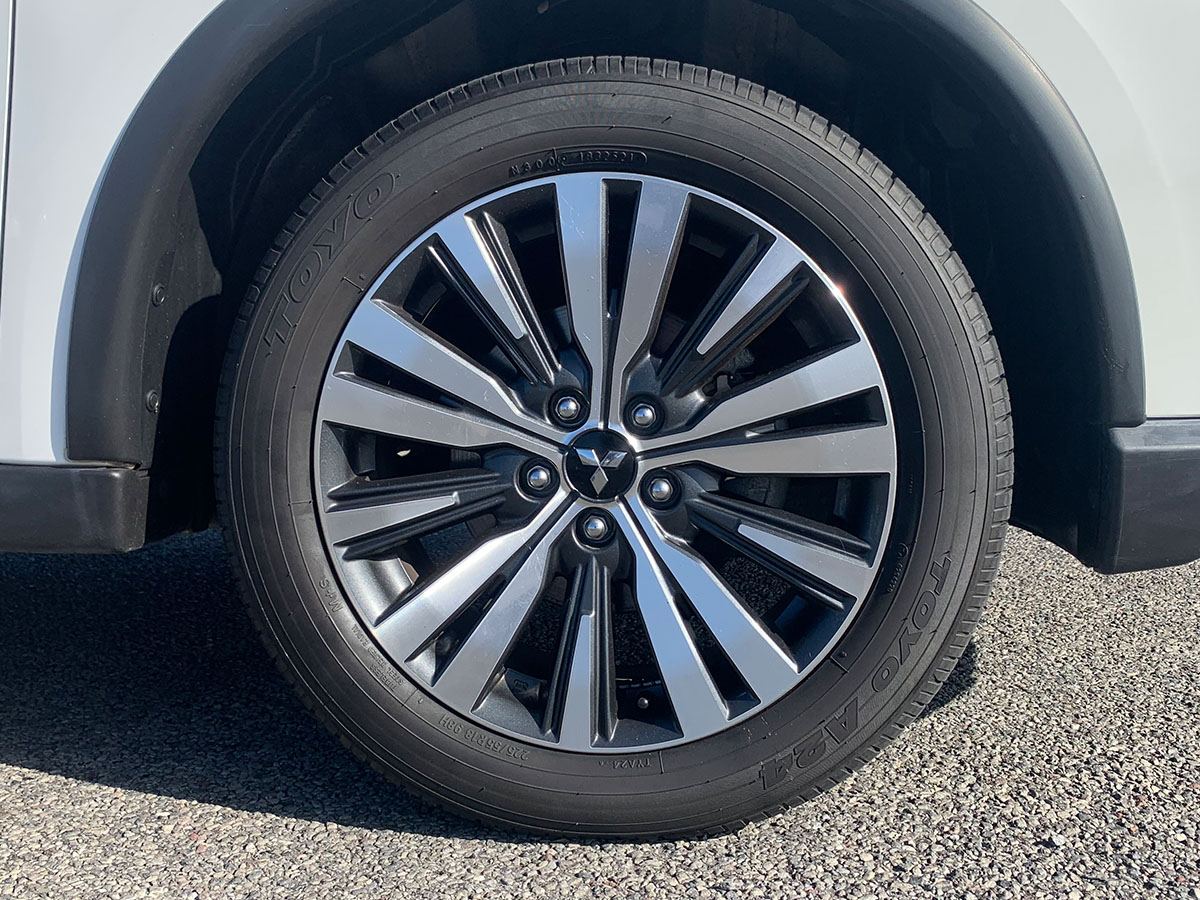 2021 Mitsubishi Outlander LS 2.4L Petrol 7 Seater Automatic