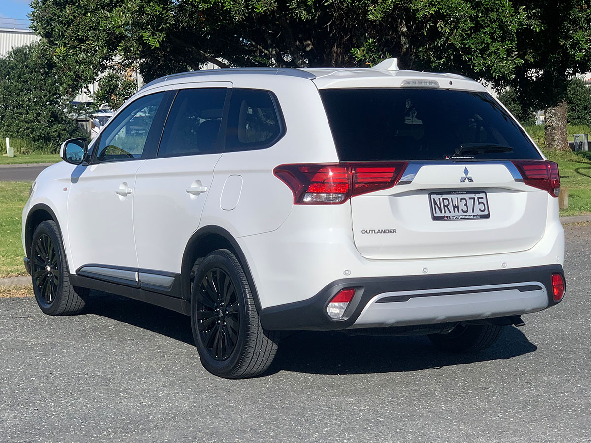 2021 Mitsubishi Outlander LS 2.4L Petrol 7 Seater Automatic