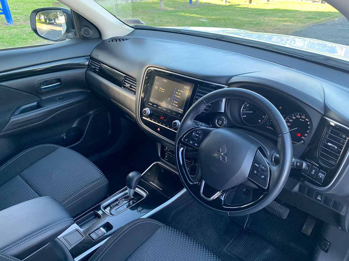 2021 Mitsubishi Outlander LS 2.4L Petrol 7 Seater Automatic