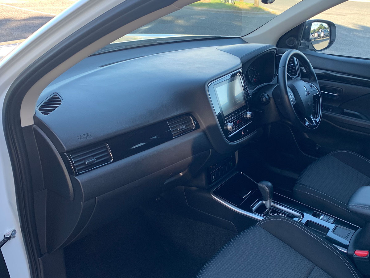 2021 Mitsubishi Outlander LS 2.4L Petrol 7 Seater Automatic