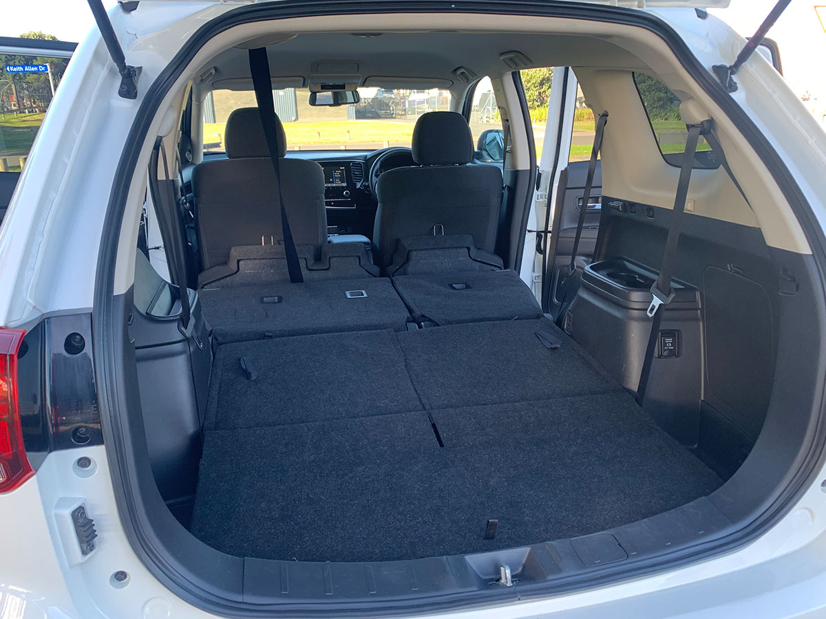 2021 Mitsubishi Outlander LS 2.4L Petrol 7 Seater Automatic