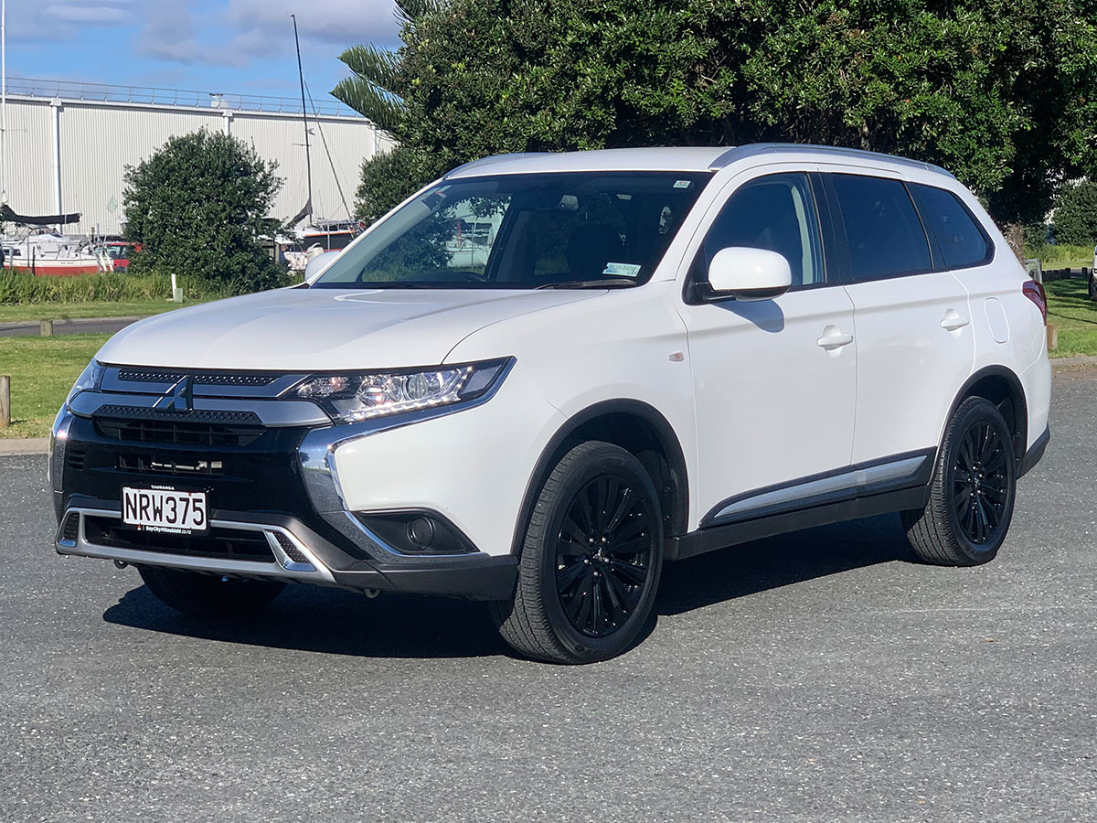 2021 Mitsubishi Outlander LS 2.4L Petrol 7 Seater Automatic