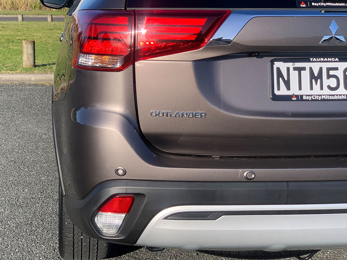 2021 Mitsubishi Outlander LS 2.4L Petrol 7 Seater Automatic