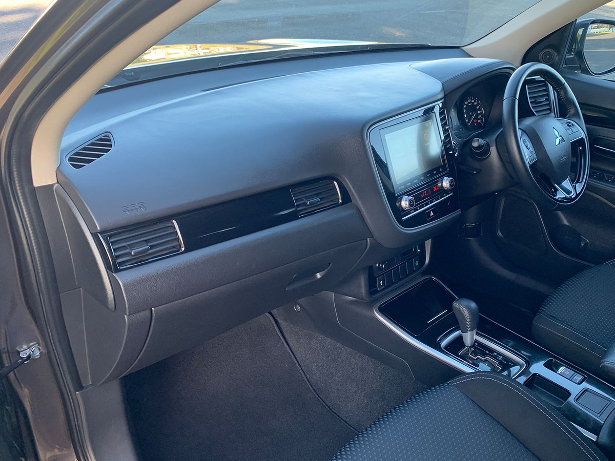 2021 Mitsubishi Outlander LS 2.4L Petrol 7 Seater Automatic