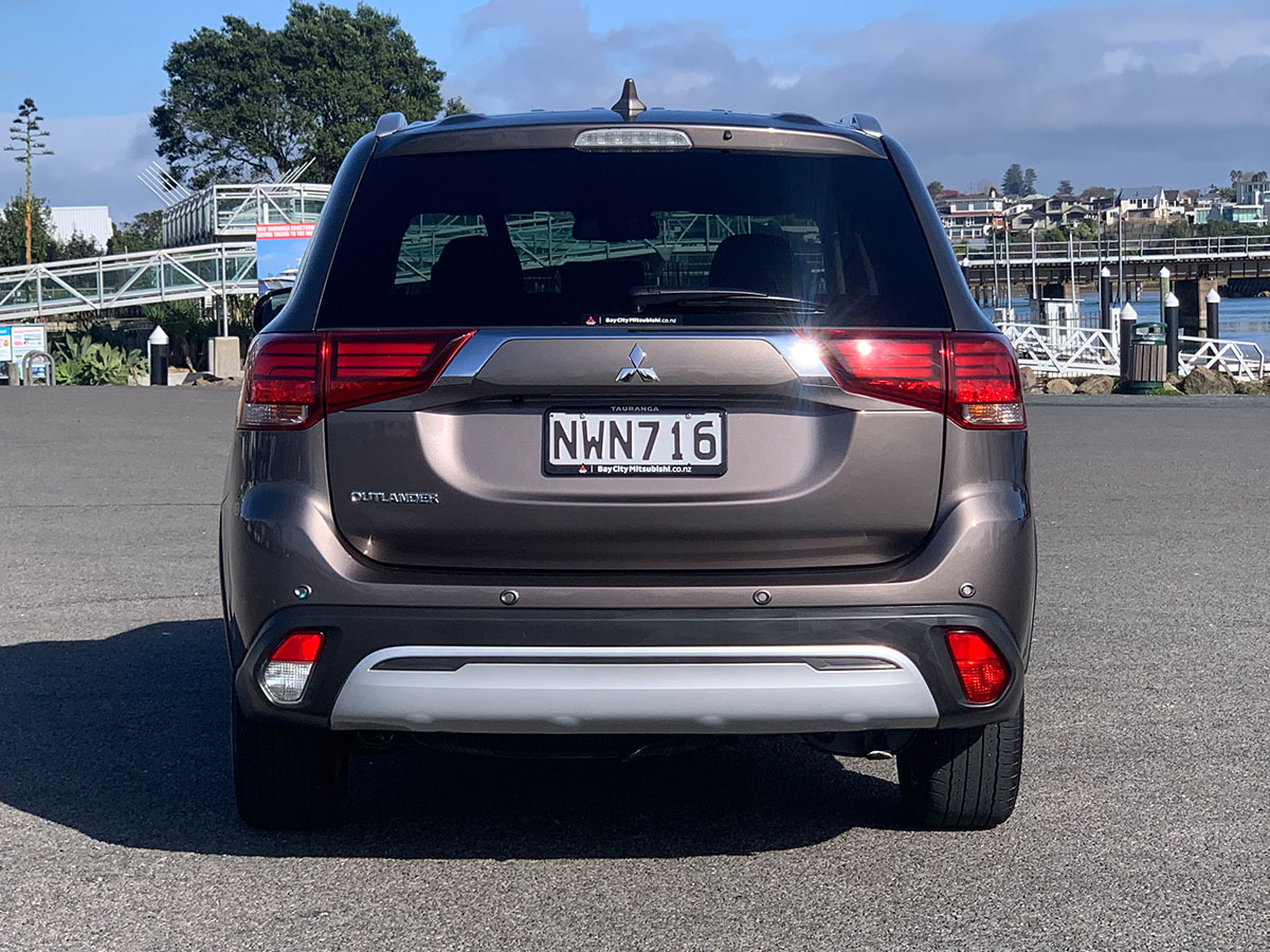 2021 Mitsubishi Outlander LS 2.4L Petrol 7 Seater Automatic