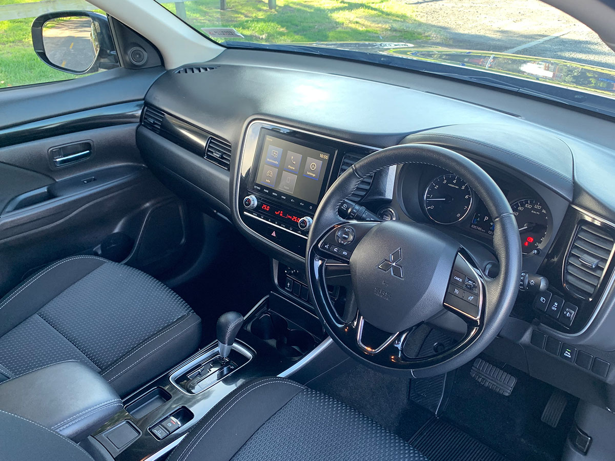 2021 Mitsubishi Outlander LS 2.4L Petrol 7 Seater Automatic