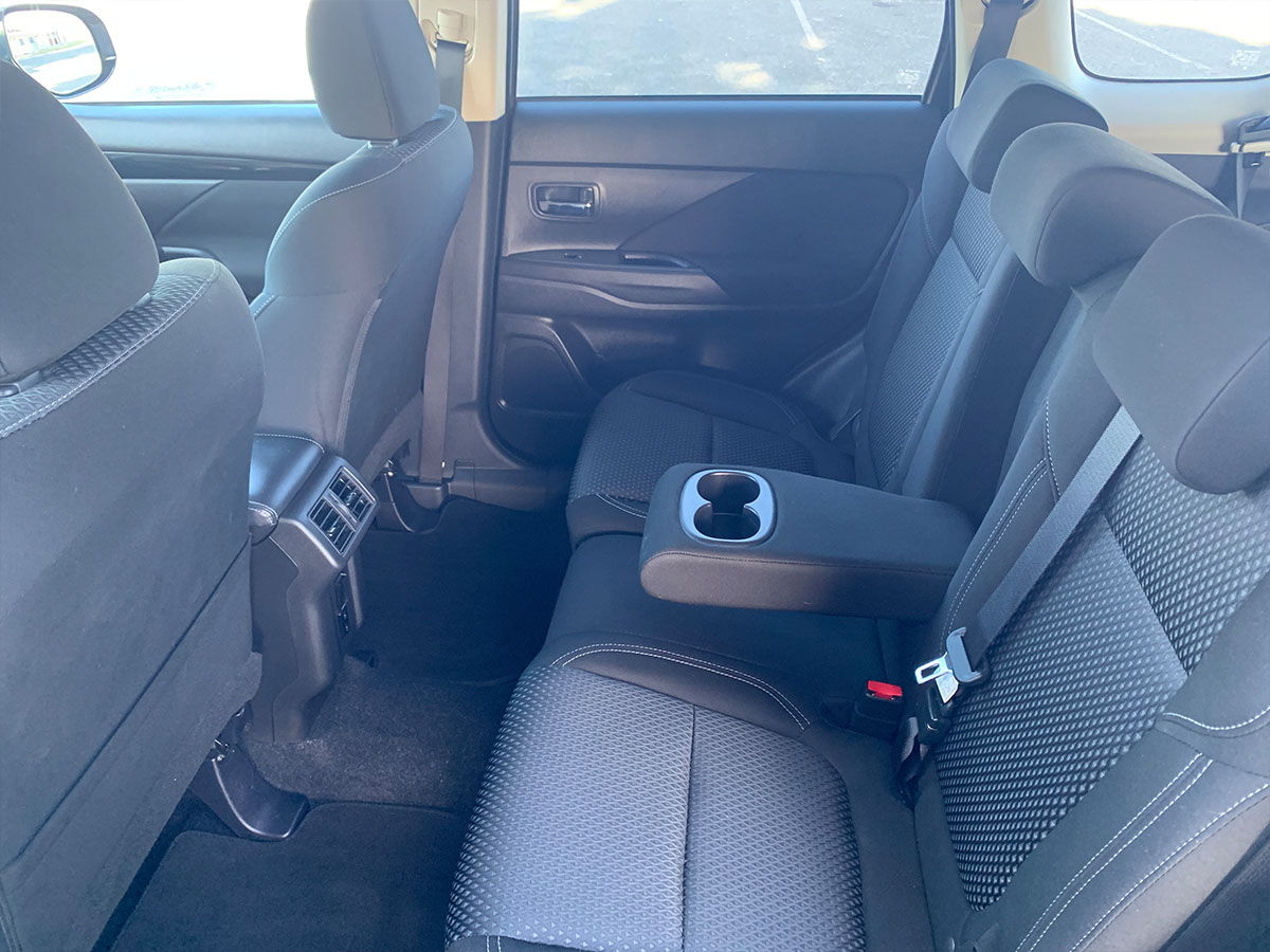 2021 Mitsubishi Outlander LS 2.4L Petrol 7 Seater Automatic