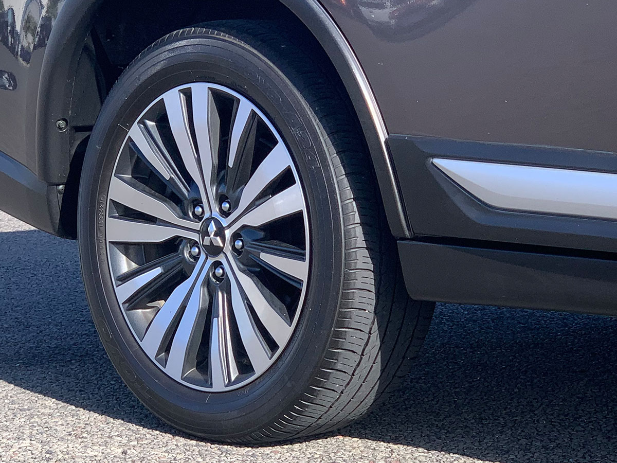 2021 Mitsubishi Outlander LS 2.4L Petrol 7 Seater Automatic