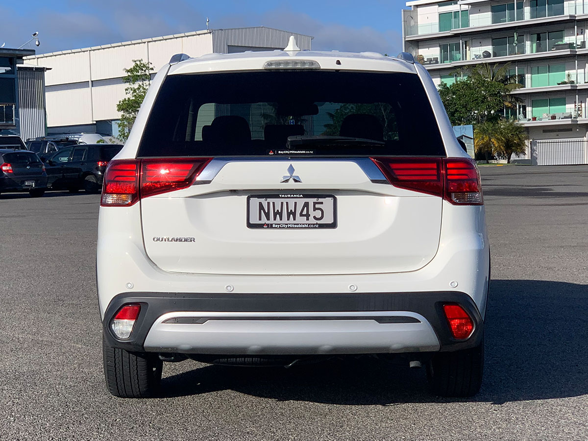 2021 Mitsubishi Outlander LS 2.4L Petrol 7 Seater Automatic