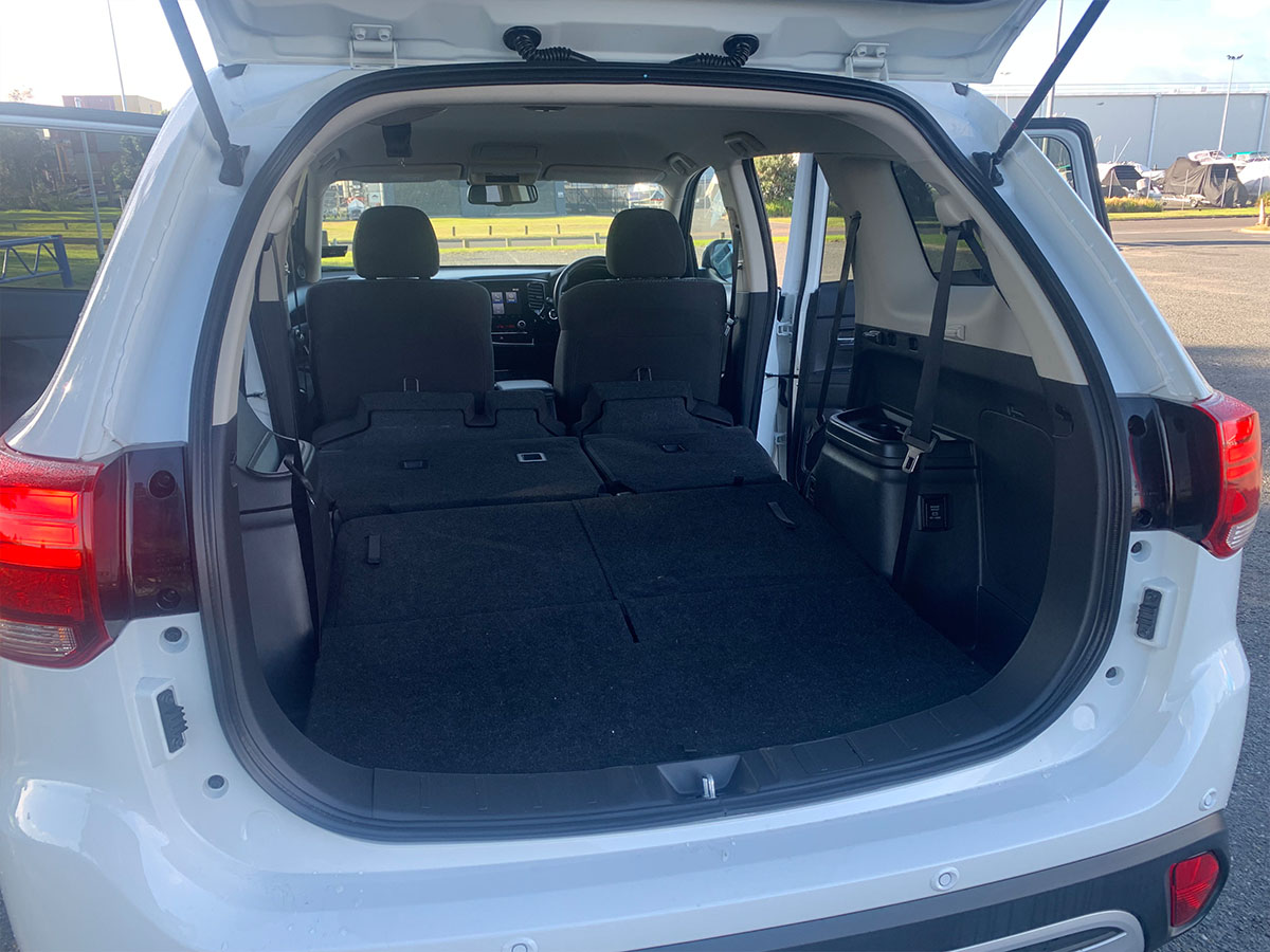 2021 Mitsubishi Outlander LS 2.4L Petrol 7 Seater Automatic