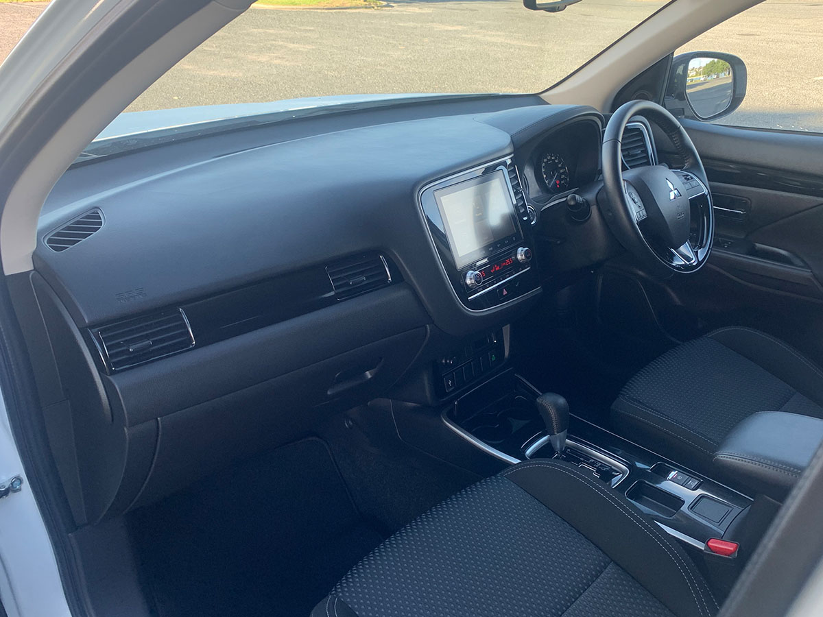 2021 Mitsubishi Outlander LS 2.4L Petrol 7 Seater Automatic