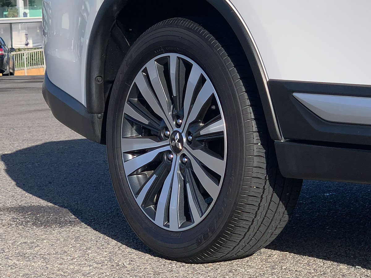 2021 Mitsubishi Outlander LS 2.4L Petrol 7 Seater Automatic