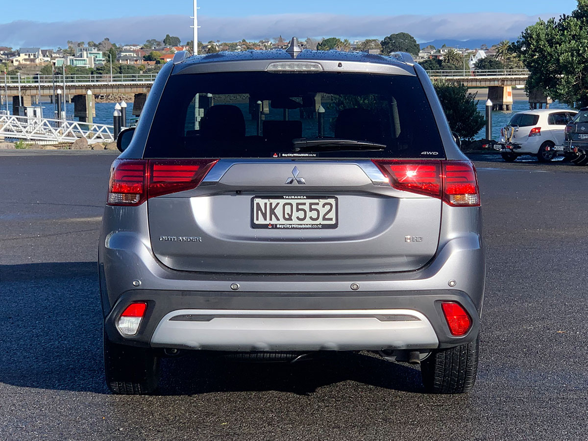 2021 Mitsubishi Outlander XLS 2.3L Diesel 4WD 7 Seater