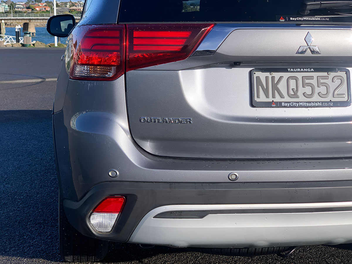 2021 Mitsubishi Outlander XLS 2.3L Diesel 4WD 7 Seater