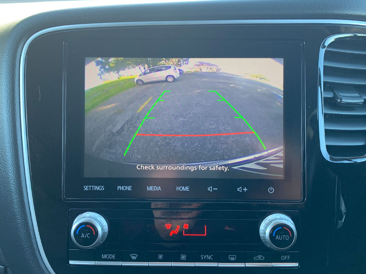 2021 Mitsubishi Outlander XLS 2.3L Diesel 4WD 7 Seater