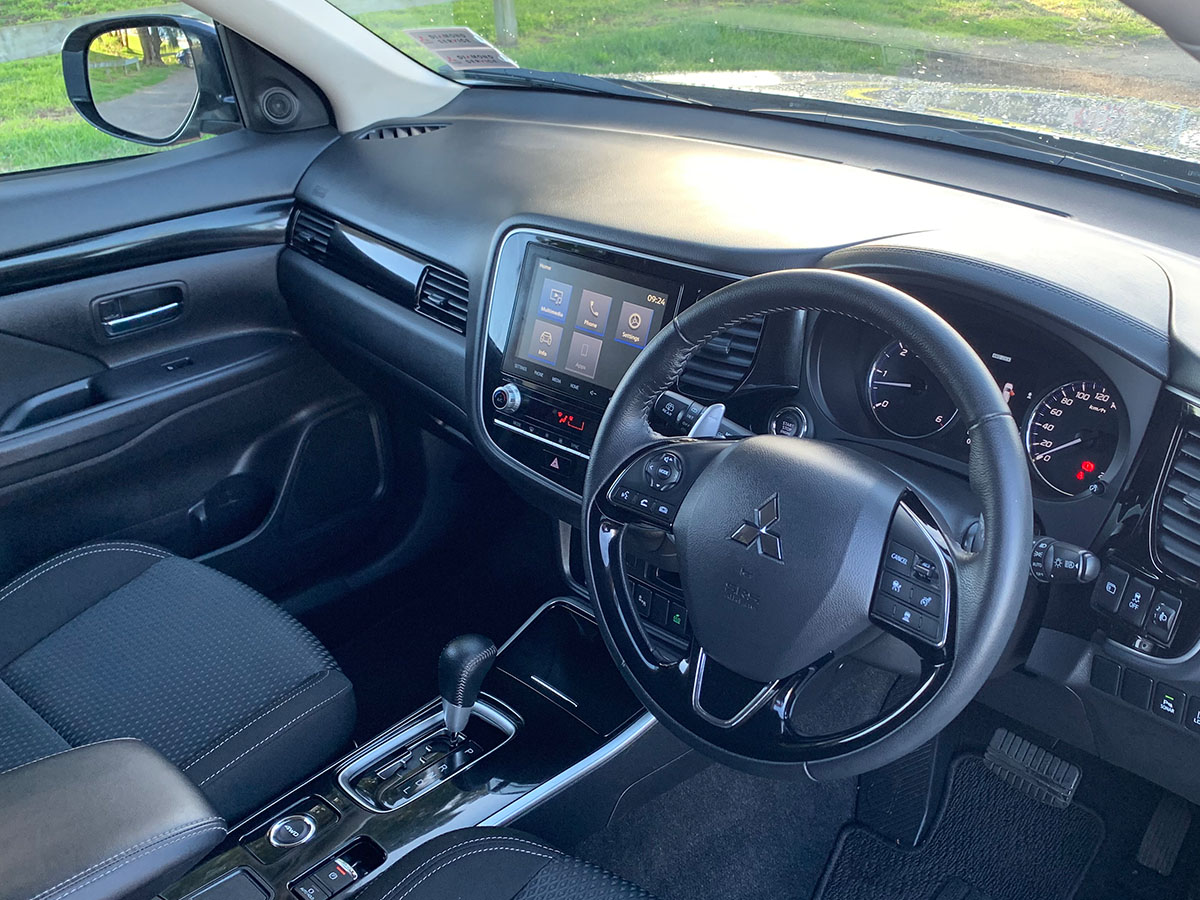 2021 Mitsubishi Outlander XLS 2.3L Diesel 4WD 7 Seater
