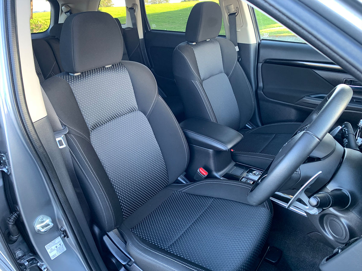 2021 Mitsubishi Outlander XLS 2.3L Diesel 4WD 7 Seater