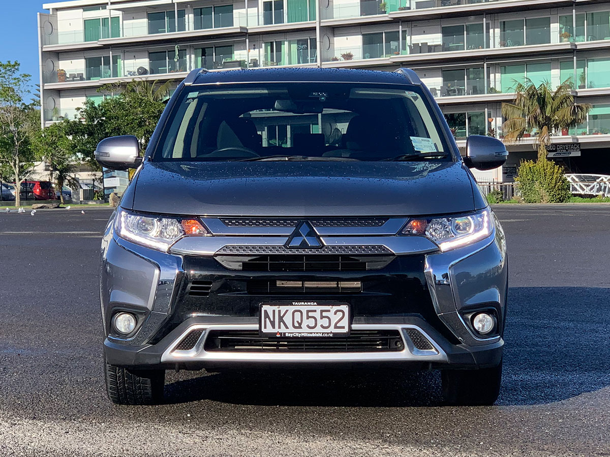 2021 Mitsubishi Outlander XLS 2.3L Diesel 4WD 7 Seater