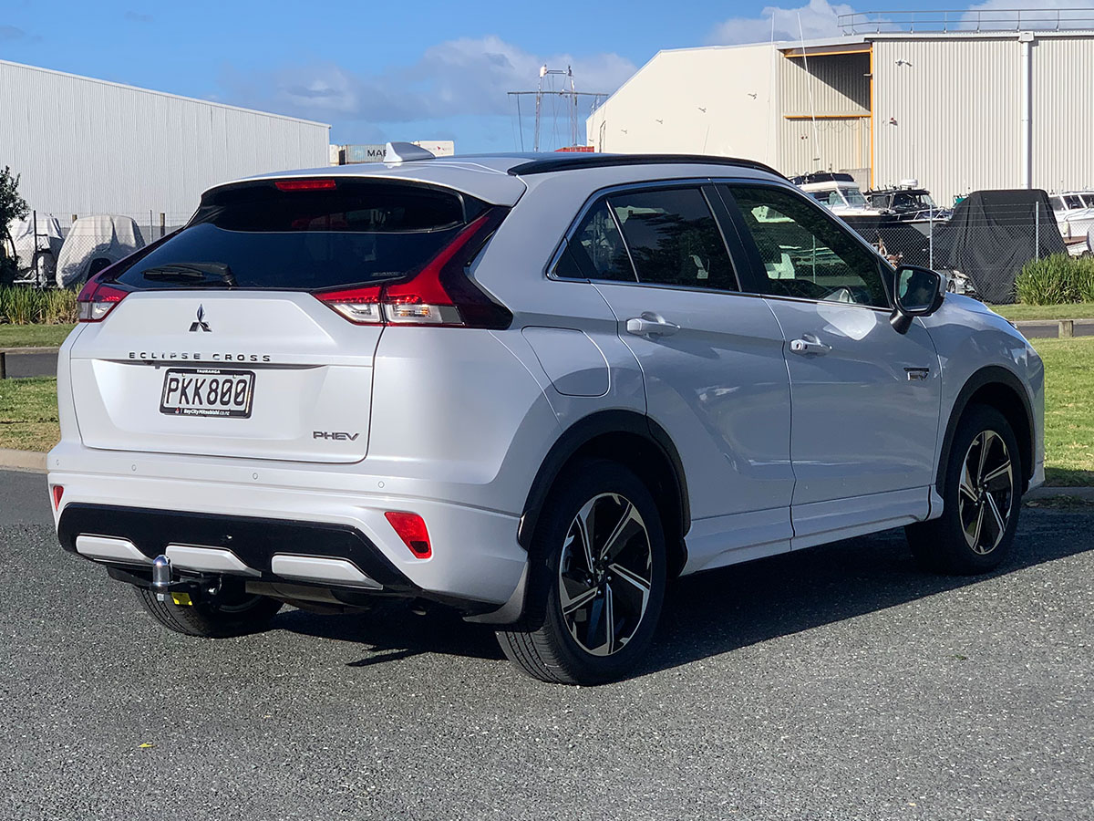 2022 Mitsubishi Eclipse Cross PHEV VRX Hybrid 4WD