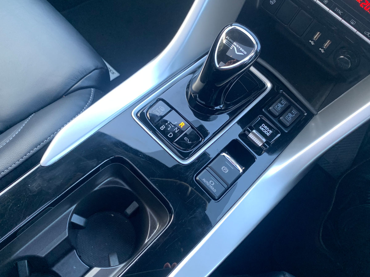 2022 Mitsubishi Eclipse Cross PHEV VRX Hybrid 4WD