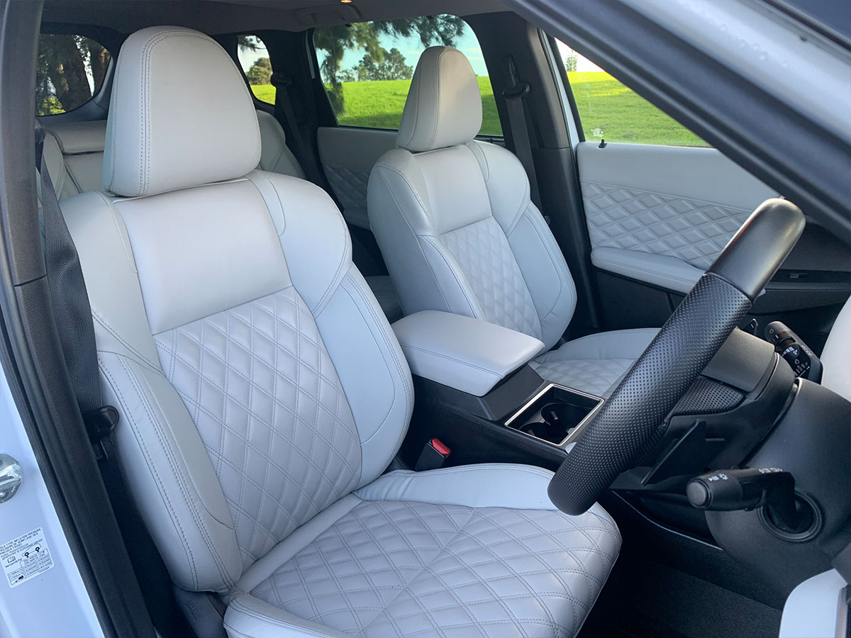 2022 Mitsubishi Outlander PHEV VRX