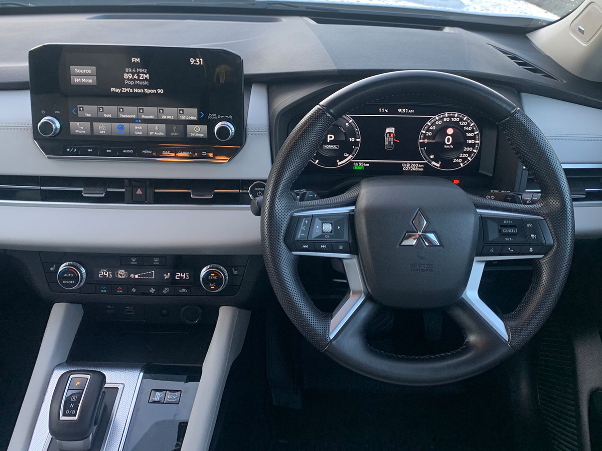 2022 Mitsubishi Outlander PHEV VRX