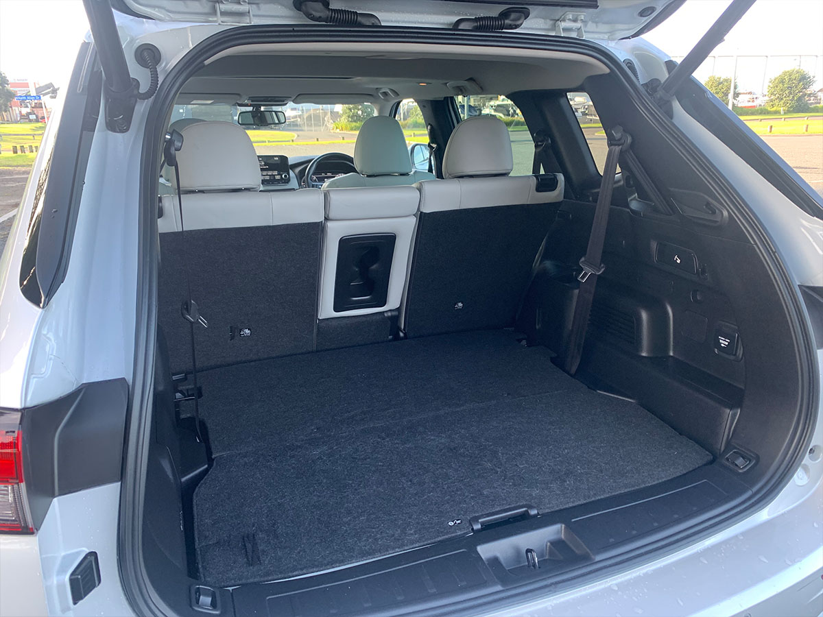 2022 Mitsubishi Outlander PHEV VRX